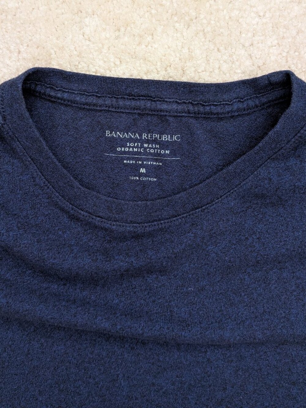 Banana Republic blue t-shirt - Picture 3 of 4